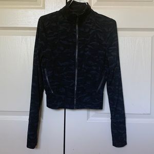 Lululemon jacket size 6